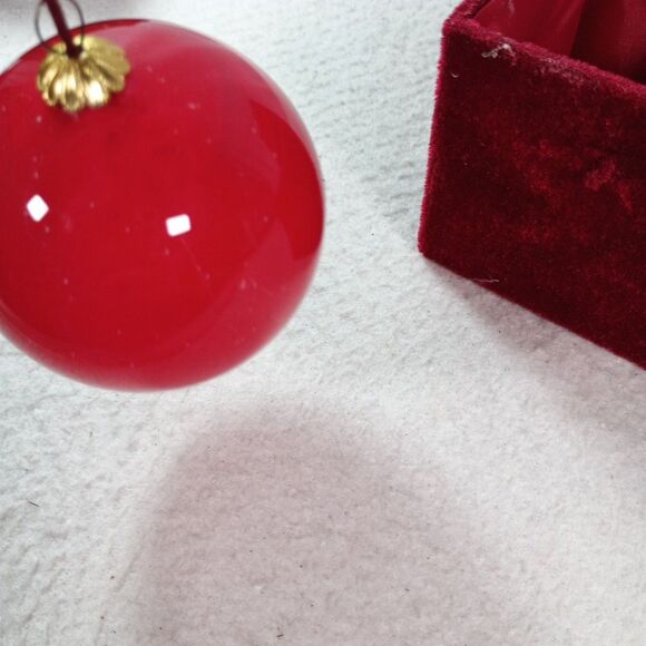 Hand Painted Glass Christmas Ornament Red Snowman in Original Velvet Gift Box - Picture 5 of 10